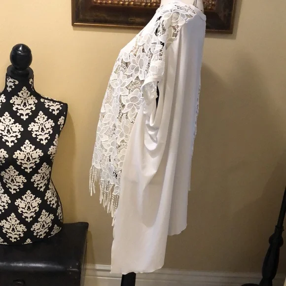 J. Ribkoff Chantilly open lace front stretchy opaque lace back bohemian top - Picture 5 of 9